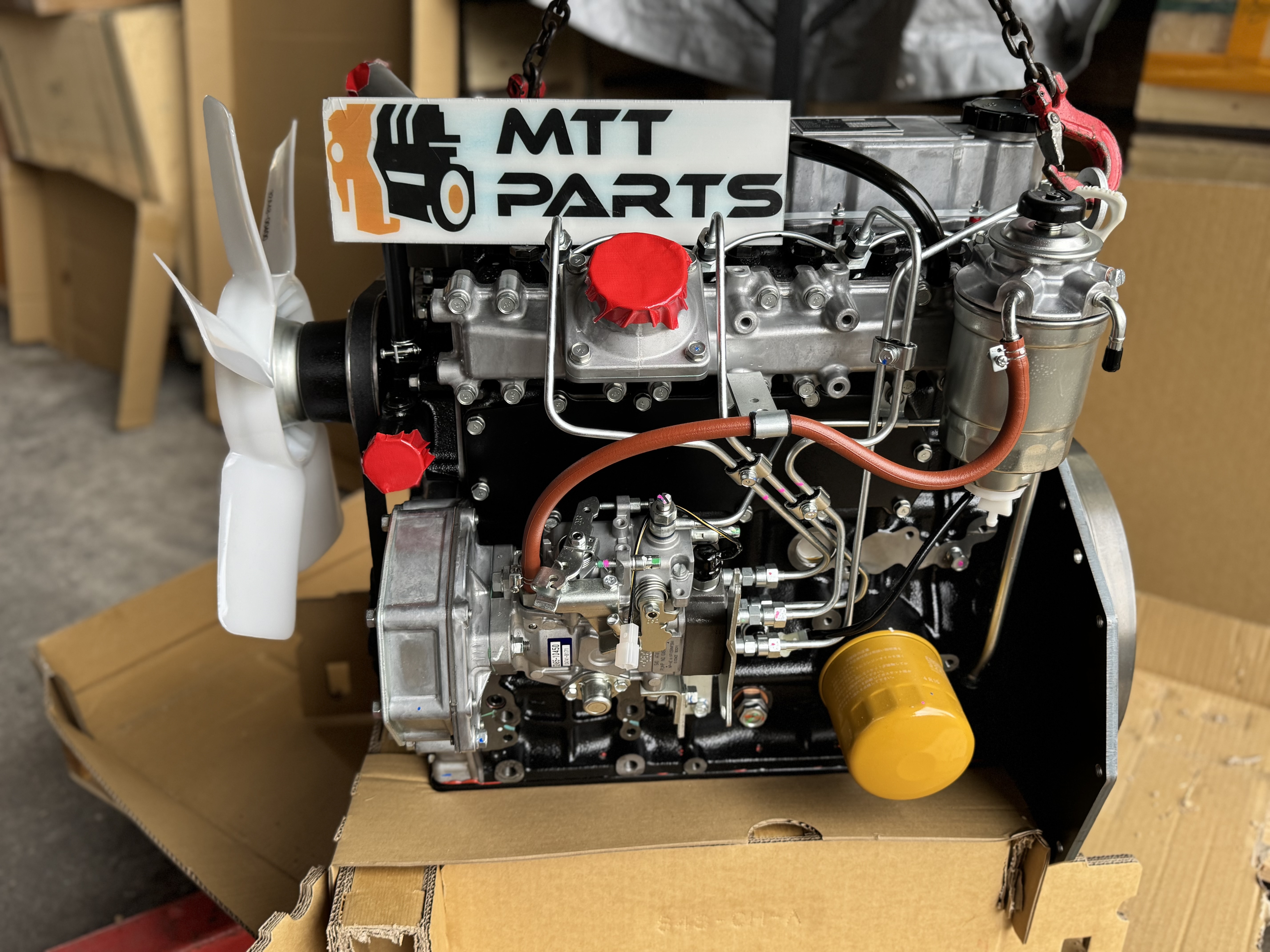 10 gloednieuwe Mitsubishi S4S-motoren geleverd aan klant